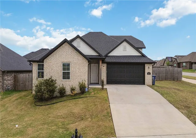 Homes for sale in Bentonville, AR | 6003 Sw Peaceful Ave, Bentonville, AR 72713 | MLS# 1343005