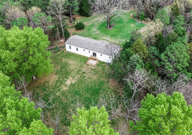 Homes for sale in Eureka Springs, AR | 202 Silver Ridge Rd, Eureka Springs, AR 72632 | MLS# 1342062