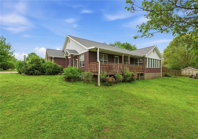 3rd image of 1428 Kay Lynn Dr, Pea Ridge, AR 72751 | MLS# 1343079