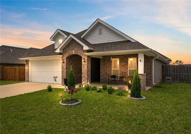 Photo 1 of Single family home for sale at 2408 England Ln, Pea Ridge, AR 72751 | MLS# 1343069 | Listing updated on 2026-07-15
