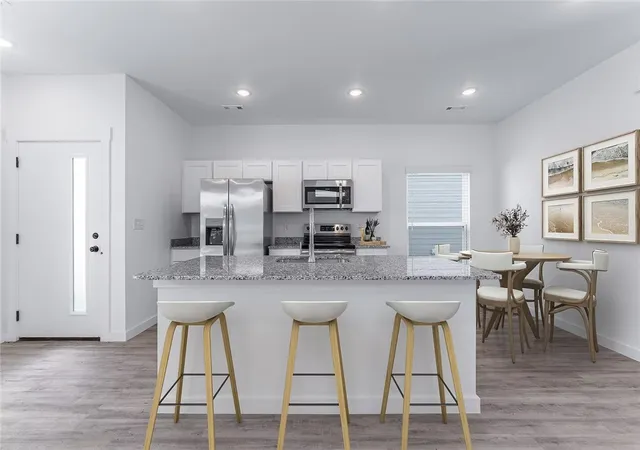 Photo 5 of Sale Pending at 530 Discovery Ave, Bentonville, AR 72712 | MLS# 1343186 | Listing updated on 2026-07-07