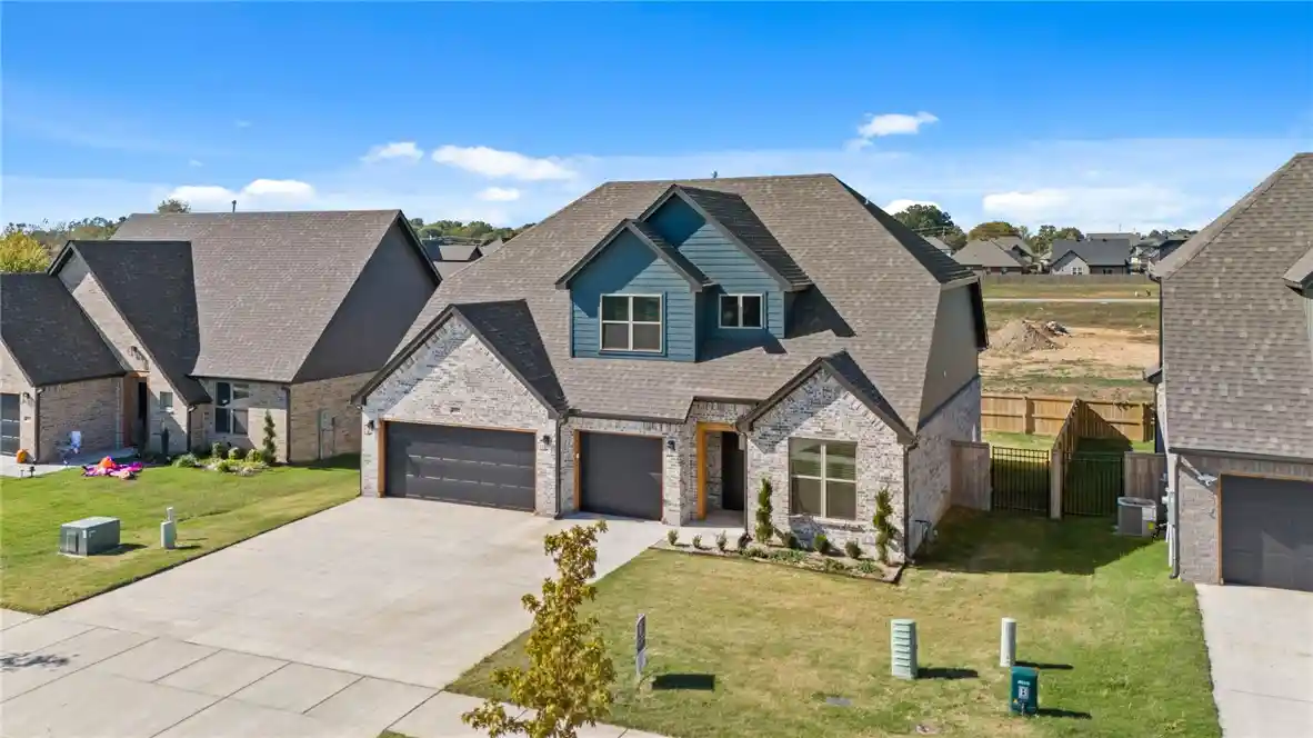 Single family home for sale at 2902 SW Little Elm Loop, Bentonville, AR 72713 | MLS# 1343157