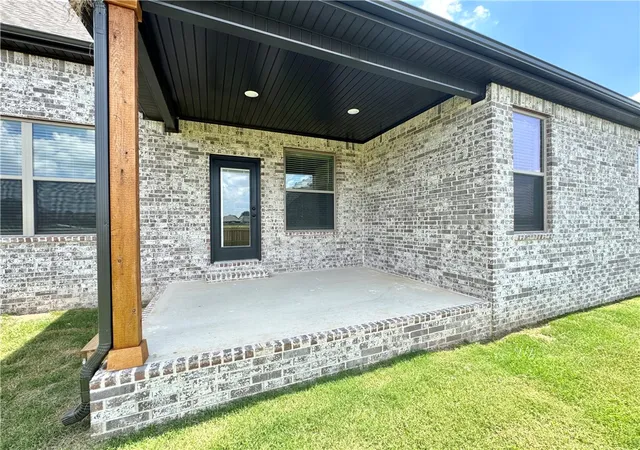 Homes for sale in Bentonville, AR | 2902 Sw Little Elm Loop, Bentonville, AR 72713 | MLS# 1343157