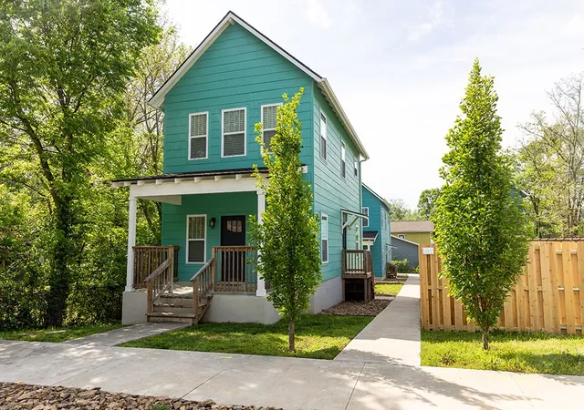 1st image of 21 W 5th St, Fayetteville, AR 72701 | MLS# 1342878