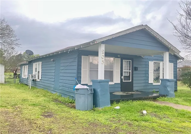Homes for sale in Danville, AR | 205 W 10th St, Danville, AR 72833 | MLS# 1343259