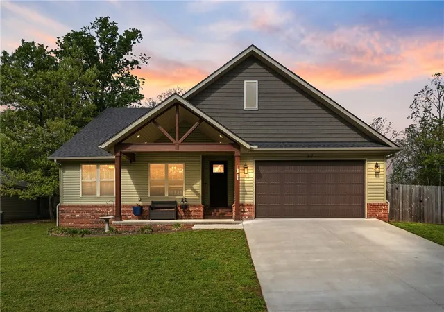 Homes for sale in Bella Vista, AR | 69 Ayr Dr, Bella Vista, AR 72715 | MLS# 1343274