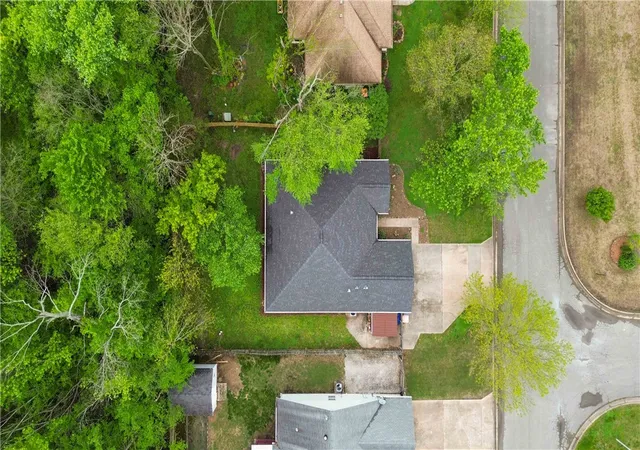 37th image of 2408 Pin Oak St, Fayetteville, AR 72701 | MLS# 1340910