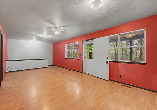 Homes for sale in Eureka Springs, AR | 2533 County Road 102, Eureka Springs, AR 72632 | MLS# 1343243