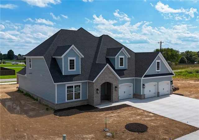 Homes for sale in Springdale, AR | 6557 Courtland Ave, Springdale, AR 72762 | MLS# 1343190