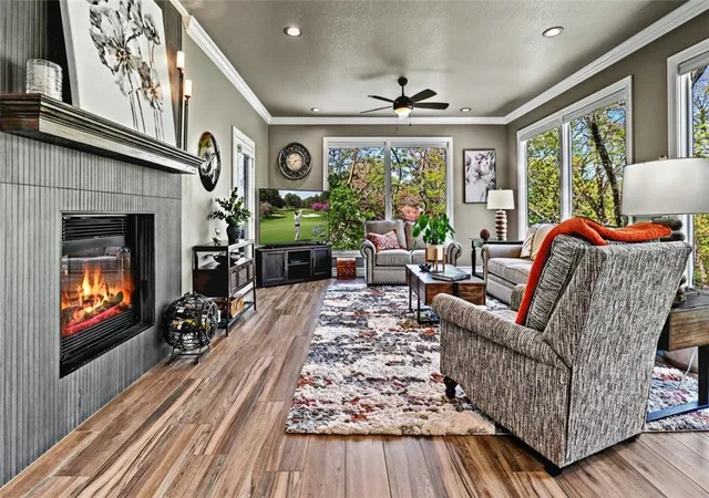 2nd image of 1 Hedges Cir, Bella Vista, AR 72715 | MLS# 1343040