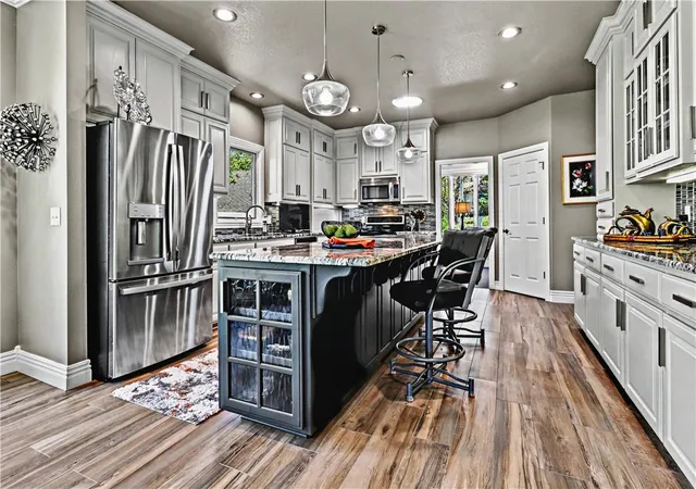 3rd image of 1 Hedges Cir, Bella Vista, AR 72715 | MLS# 1343040