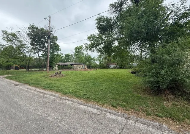 Homes for sale in Rogers, AR | 303 E Easy St, Rogers, AR 72756 | MLS# 1343327