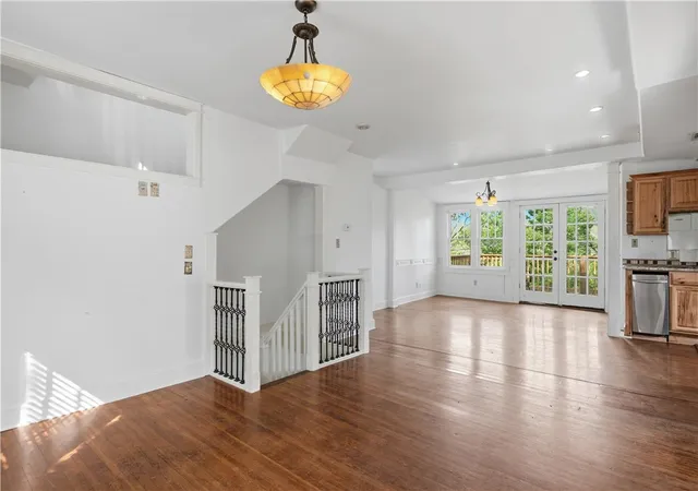 4th image of 215 Spring St, Eureka Springs, AR 72632 | MLS# 1343108