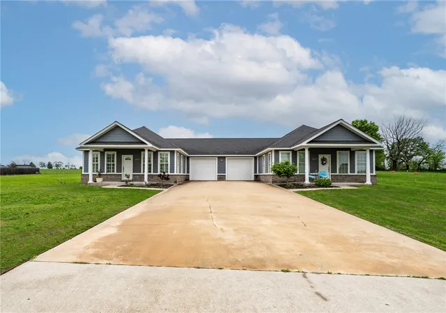 Homes for sale in Siloam Springs, AR | 21037 And 21039 Richard Ct, Siloam Springs, AR 72761 | MLS# 1343065