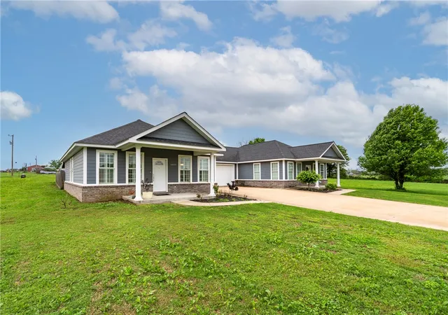 Homes for sale in Siloam Springs, AR | 21037 And 21039 Richard Ct, Siloam Springs, AR 72761 | MLS# 1343065