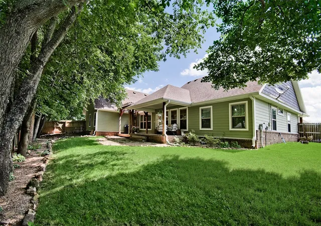 26th image of 404 Grandview Dr, Prairie Grove, AR 72753 | MLS# 1343458