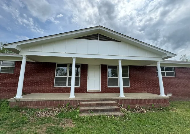 Homes for sale in Russellville, AR | 208 E Fir St, Russellville, AR 72802 | MLS# 1343312