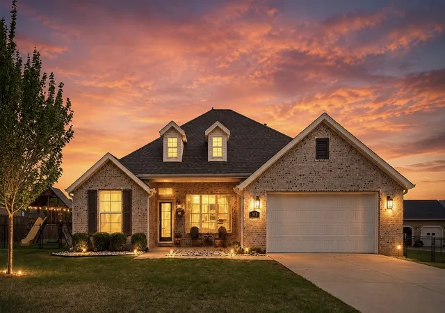 2nd image of 313 W Bush St, Prairie Grove, AR 72753 | MLS# 1343750