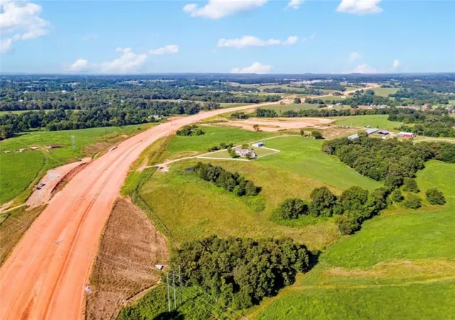 2nd image of 1648 1698 Millsap Rd, Tontitown, AR 72762 | MLS# 1343624