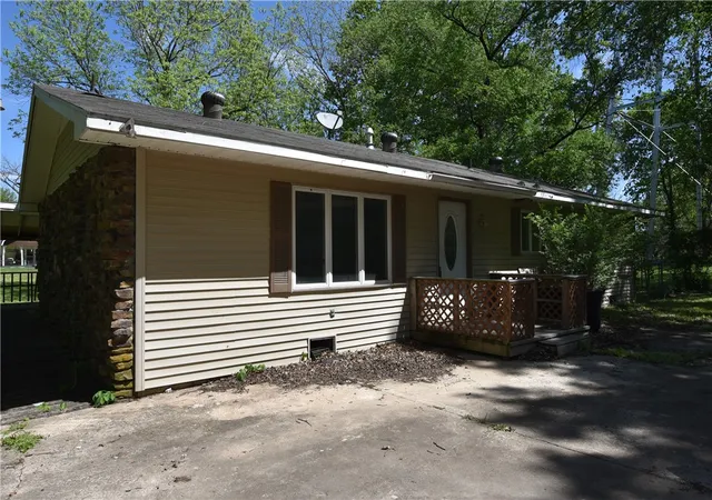 2nd image of 142 Patton St, Pea Ridge, AR 72751 | MLS# 1343734