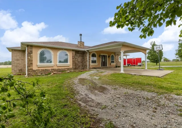 3rd image of 21854 Floyd Moore Rd, Gentry, AR 72734 | MLS# 1343383