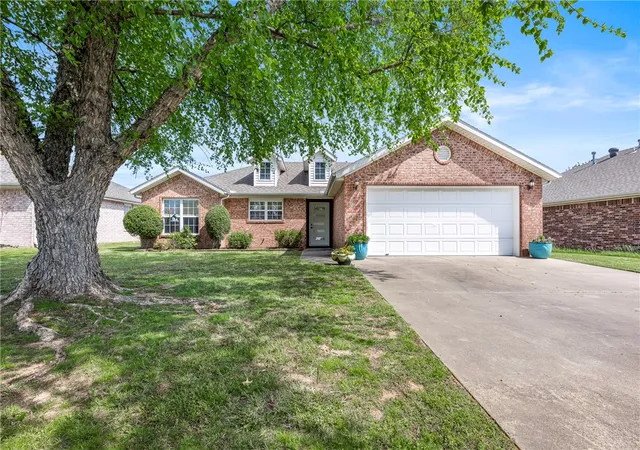 2nd image of 3900 Sw Carriageway Ave, Bentonville, AR 72712 | MLS# 1342613