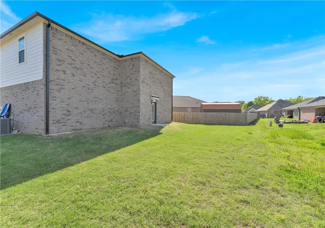 Homes for sale in Siloam Springs, AR | 613 W Cattleman Ct, Siloam Springs, AR 72761 | MLS# 1343217