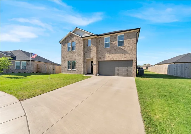 Homes for sale in Siloam Springs, AR | 613 W Cattleman Ct, Siloam Springs, AR 72761 | MLS# 1343217
