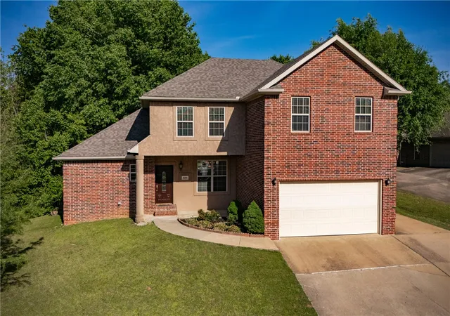 Homes for sale in Fayetteville, AR | 3088 Dorchester Dr, Fayetteville, AR 72703 | MLS# 1343794