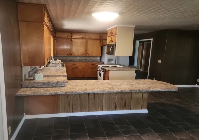 5th image of 933 Walnut Rd, Hector, AR 72843 | MLS# 1343546