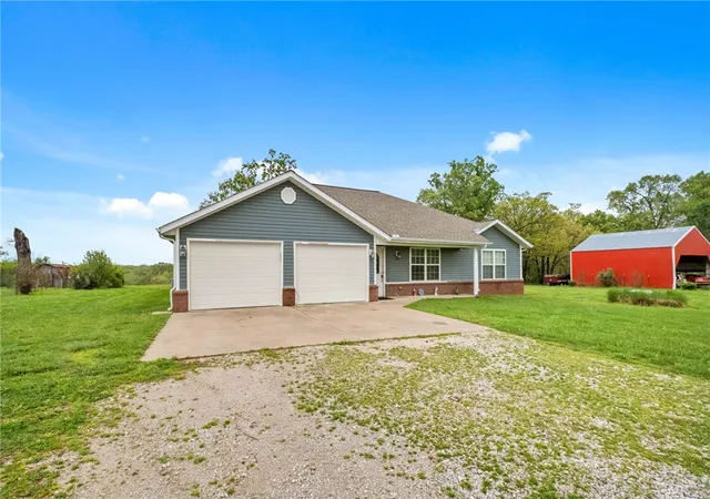 3rd image of 15798 Smith Ridge Rd, Garfield, AR 72732 | MLS# 1343667
