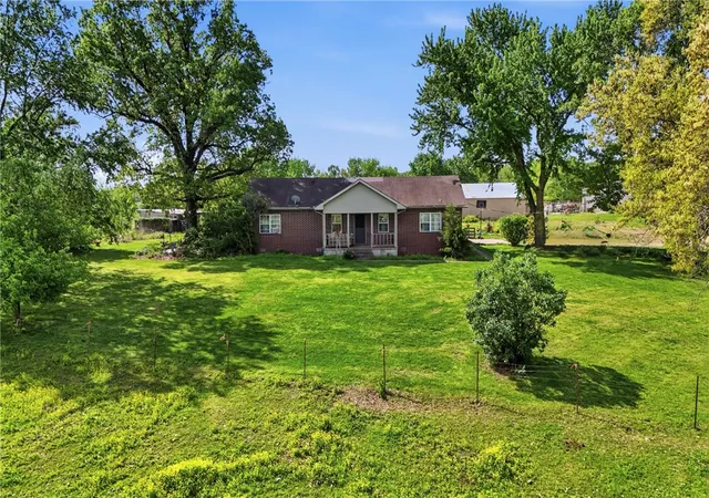 Photo 3 of Single family home for sale at 13677 N Mount Olive Rd, Gravette, AR 72736 | MLS# 1343678 | Listing updated on 2026-09-28