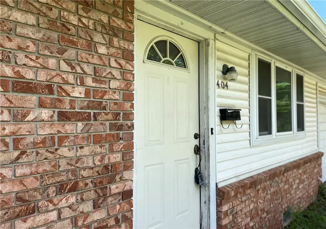 3rd image of 404 Michael St, Springdale, AR 72764 | MLS# 1343413