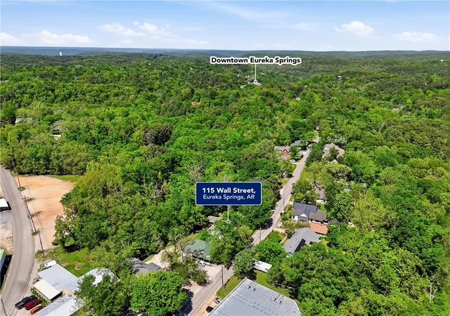 4th image of 115 Wall St, Eureka Springs, AR 72632 | MLS# 1343956