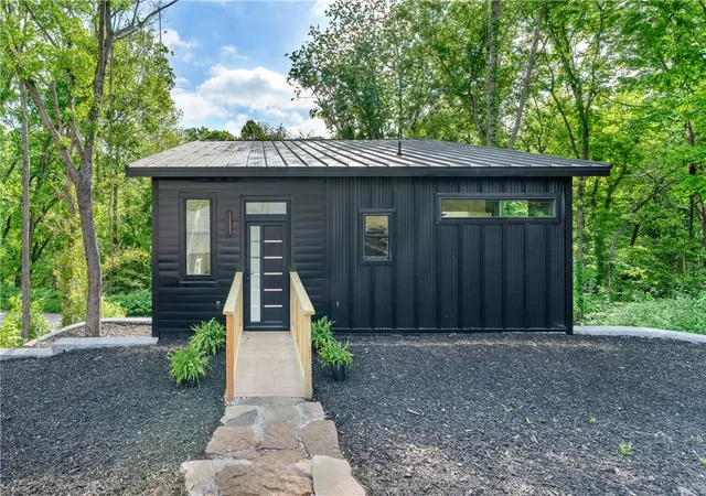 1st image of 20960 Lakeshore Dr, Springdale, AR 72764 | MLS# 1343806
