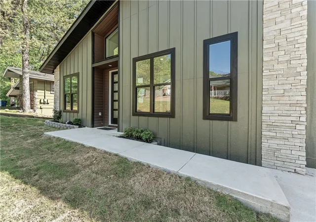 54th image of 71 York Dr, Bella Vista, AR 72714 | MLS# 1343950