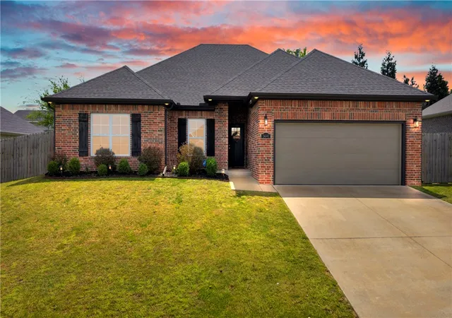 2nd image of 1441 Colonel Mcneil Dr, Prairie Grove, AR 72753 | MLS# 1344001