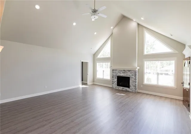 2nd image of 3 Leatherwood Dr, Holiday Island, AR 72631 | MLS# 1343829