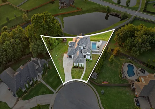 Homes for sale in Cave Springs, AR | 203 Cascade Cir, Cave Springs, AR 72718 | MLS# 1343939