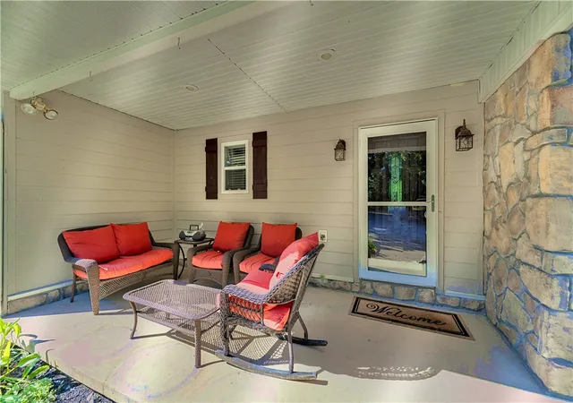 Photo 2 of Single family home for sale at 14222 Esculapia Holw Rd, Rogers, AR 72758 | MLS# 1343964 | Listing updated on 2026-08-03