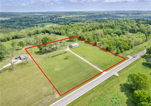 Homes for sale in Berryville, AR | 3648 And 3644 W Hwy 62, Berryville, AR 72616 | MLS# 1344077