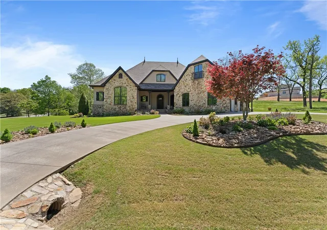 5th image of 610 Winding Spring Dr, Fayetteville, AR 72703 | MLS# 1343627