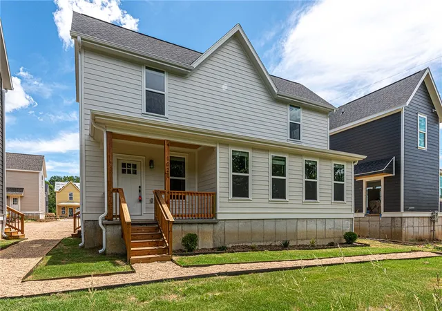 Homes for sale in Fayetteville, AR | 3179 W Tulsa St, Fayetteville, AR 72704 | MLS# 1344228