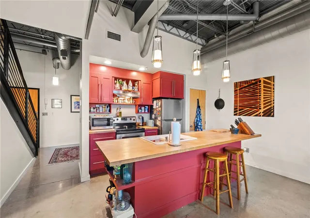 Photo 3 of Condo for sale at 525 S School #430, Fayetteville, AR 72701 | MLS# 1344200 | Listing updated on 2026-09-28
