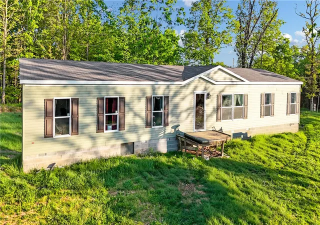 Homes for sale in Washburn, MO | 3724 Private Road 2217, Washburn, MO 65772 | MLS# 1344248
