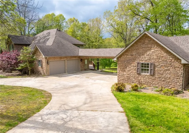2nd image of 2805 Inwood Dr, Harrison, AR 72601 | MLS# 1343948