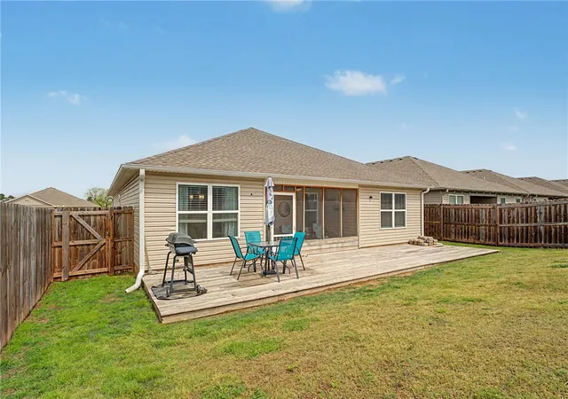 4th image of 519 Woodcreek Loop, Lowell, AR 72745 | MLS# 1344337