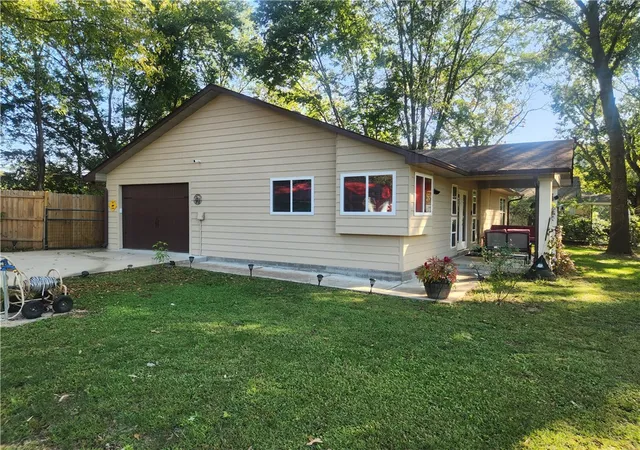 Homes for sale in Ozark, AR | 110 Walker St, Ozark, AR 72949 | MLS# 1344288