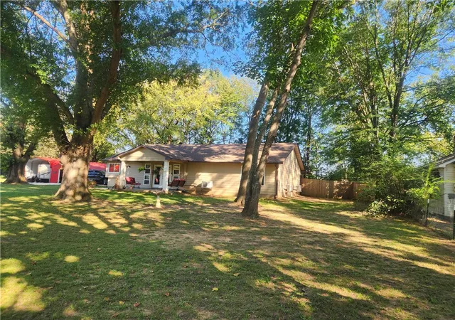 Homes for sale in Ozark, AR | 110 Walker St, Ozark, AR 72949 | MLS# 1344288