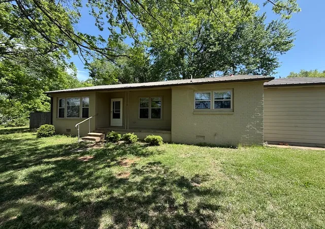 1st image of 707 S Parrott Dr, Huntsville, AR 72740 | MLS# 1344489